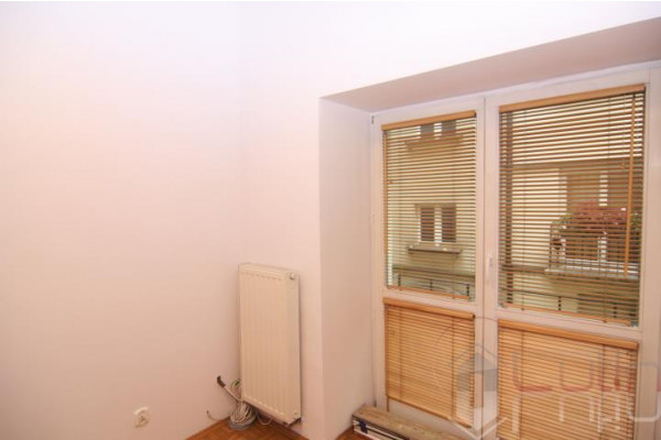 Krak&oacute;w, Stare Miasto, Henryka Siemiradzkiego, Do wynajęcia 32 m2--Uczelnie--Stare Miasto