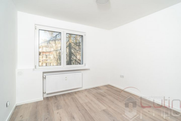 Krak&oacute;w, Bronowice, Armii Krajowej, **Słoneczne**Rozkładowe**Do wejścia**Top Lokalizacja