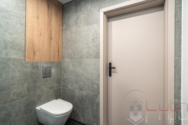 Krak&oacute;w, Bronowice, Armii Krajowej, **Słoneczne**Rozkładowe**Do wejścia**Top Lokalizacja