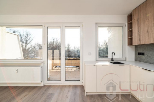 Krak&oacute;w, Bronowice, Armii Krajowej, **Słoneczne**Rozkładowe**Do wejścia**Top Lokalizacja